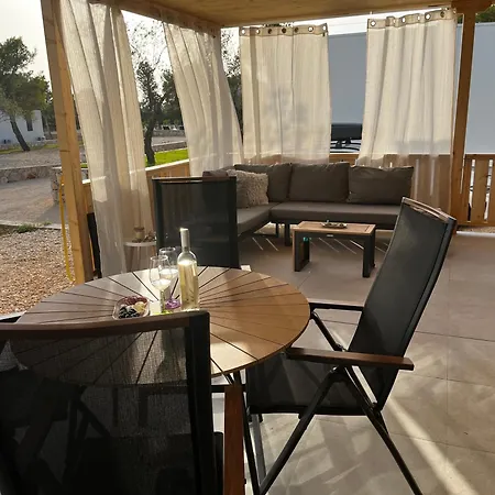 Olson - Village Twins Pakoštane