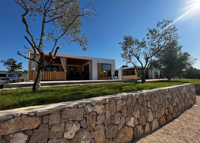 Olson - Village Twins Pakoštane