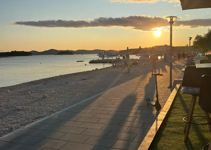 Olson - Village Twins Пакоштане